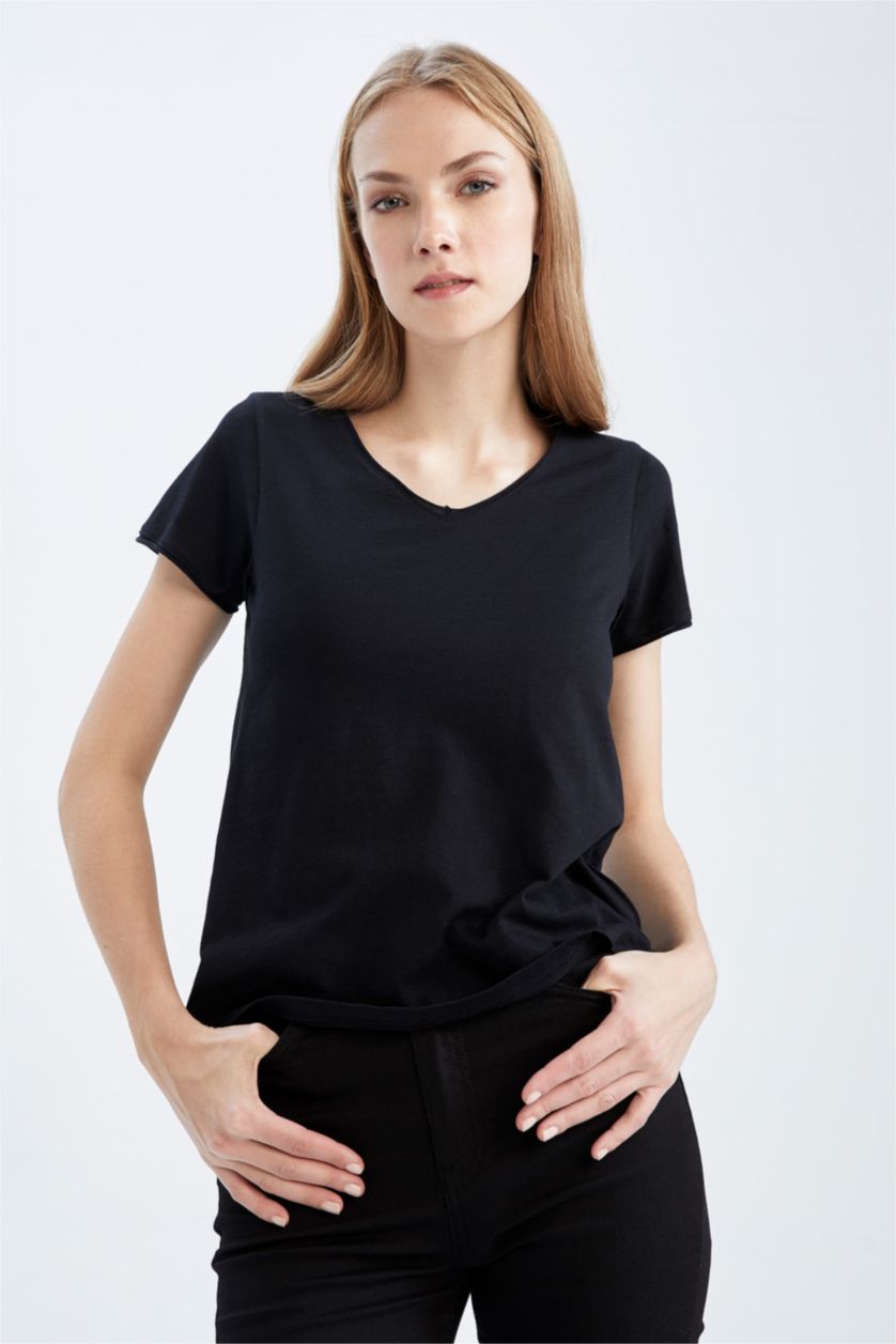 Kadın Siyah Regular Fit V Yaka Basic Düz  Kısa Kollu %100 Pamuk Tişört