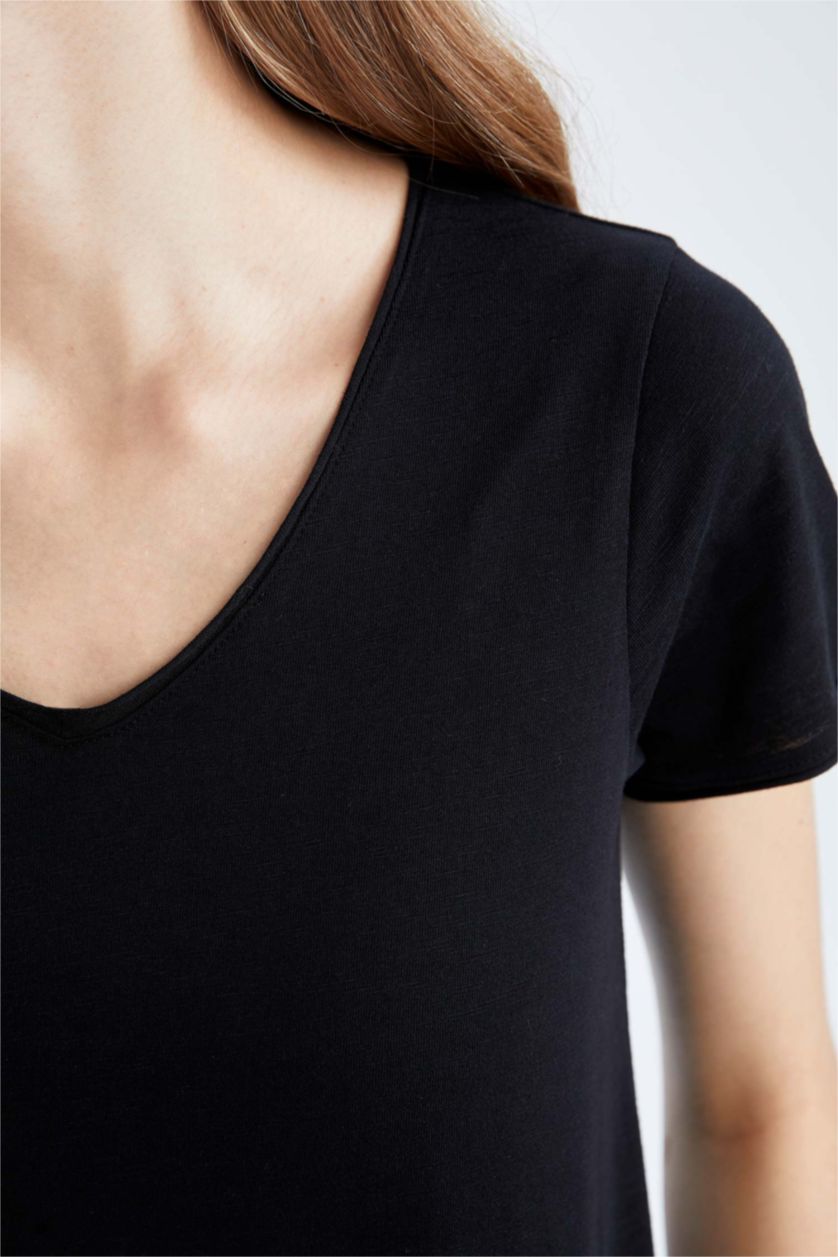 Kadın Siyah Regular Fit V Yaka Basic Düz  Kısa Kollu %100 Pamuk Tişört