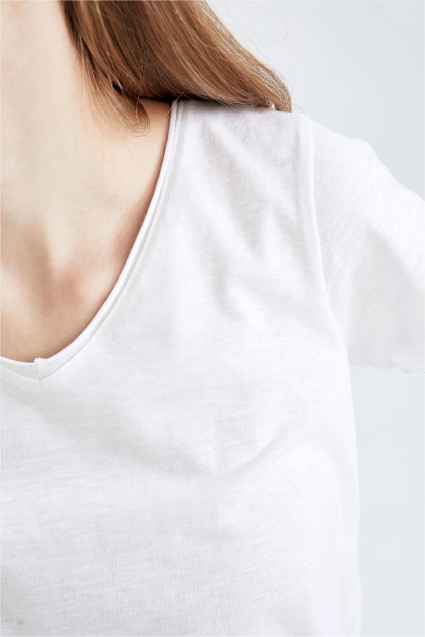WOMAN White Regular Fit Short Sleeve T-Shirt