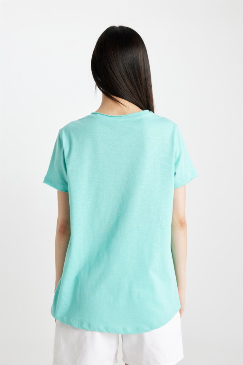 Woman Light Green Regular Fit V-neck Short Sleeve T-Shirt
