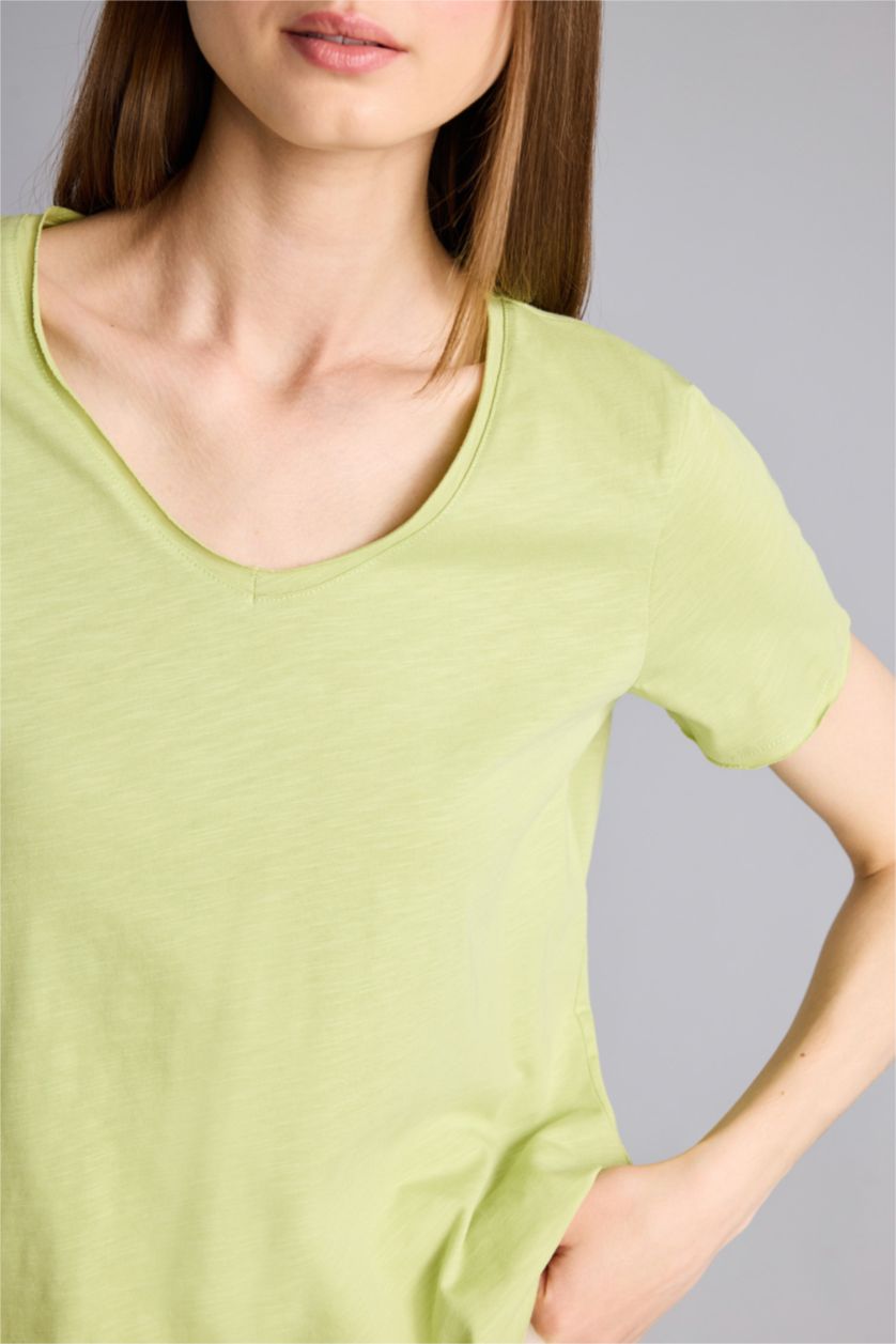 Kadın Açık Yeşil Regular Fıt Basıc Kısa Kollu Tişört