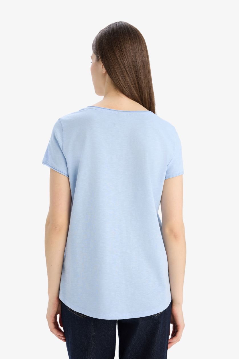 Woman Light Blue Regular Fit Crew Neck Basic Short Sleeve T-Shirt