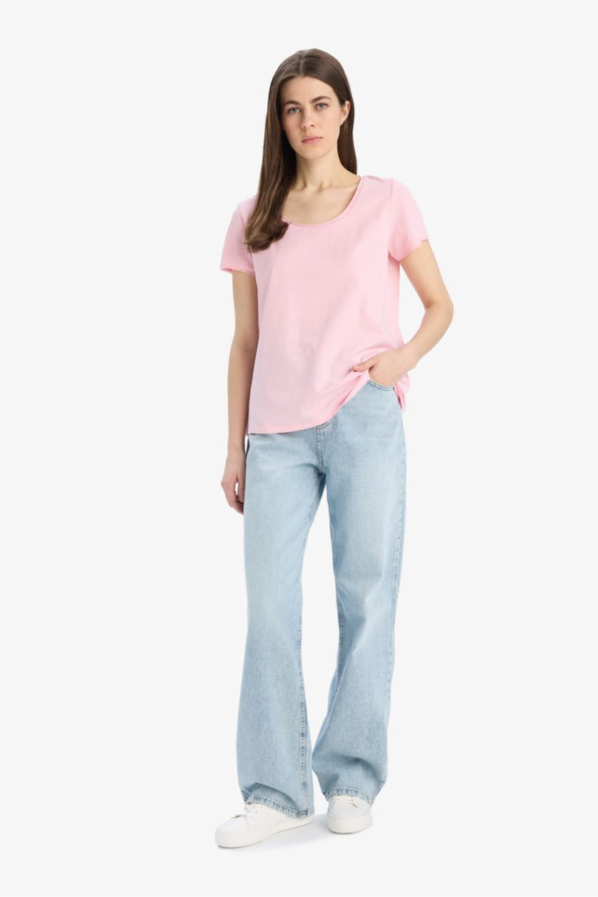 Woman Light Pink Regular Fit Crew Neck Basic Short Sleeve T-Shirt