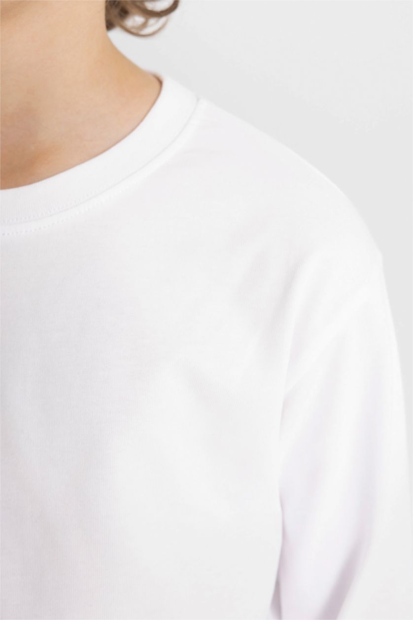 BOYS & TEENS White تيشيرت كم طويل قصة عادية