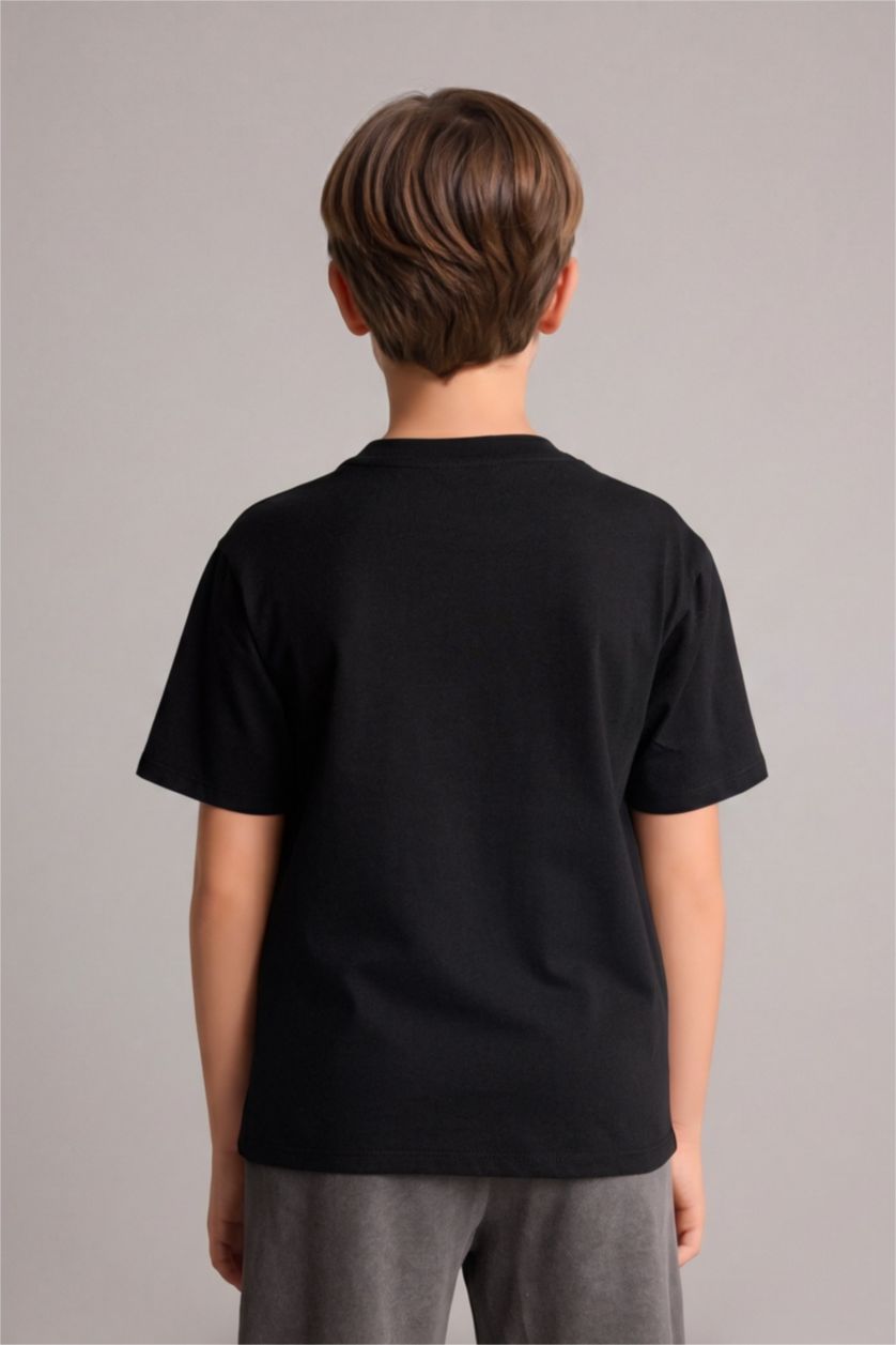 Young Boys - Teen Boys Black Regular Fit Short Sleeve T-Shirt