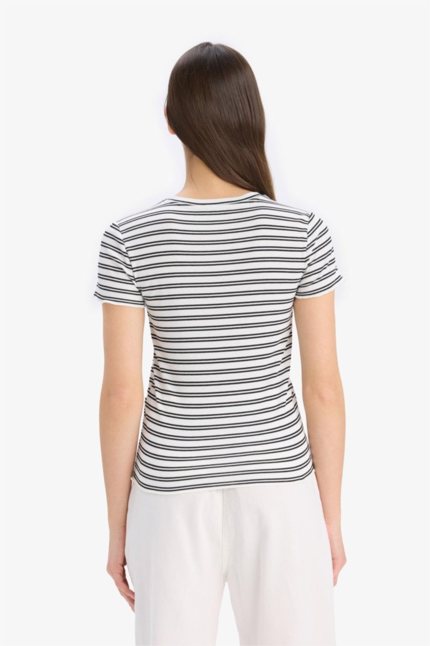 حريمي أبيض تيشيرت مخطط نص كم برقبة مستديرة