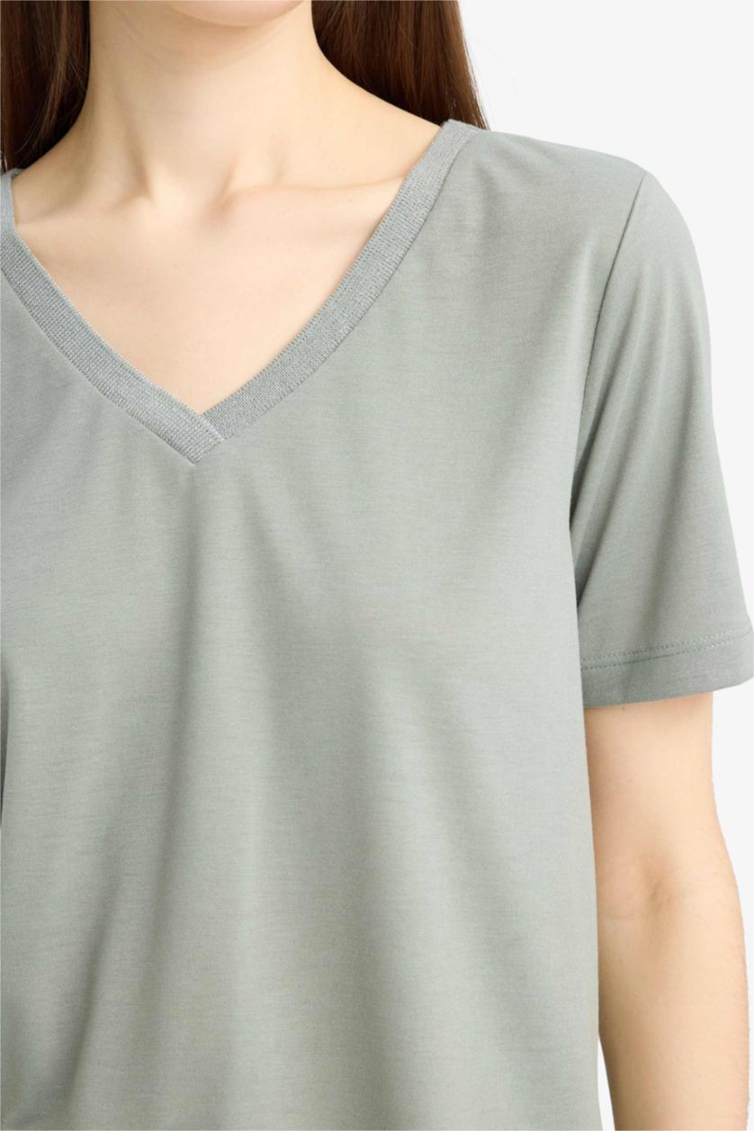 Kadın Açık Yeşil Regular Fit V Yaka Basic Düz Kısa Kollu Tişört