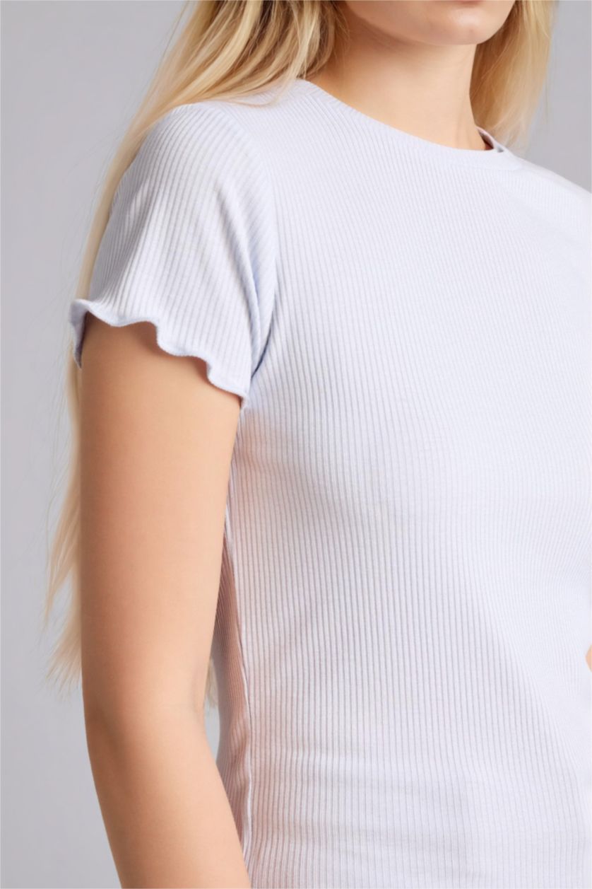 WOMAN Light Blue تيشيرت نص كم مضلع مخصر سليم فيت