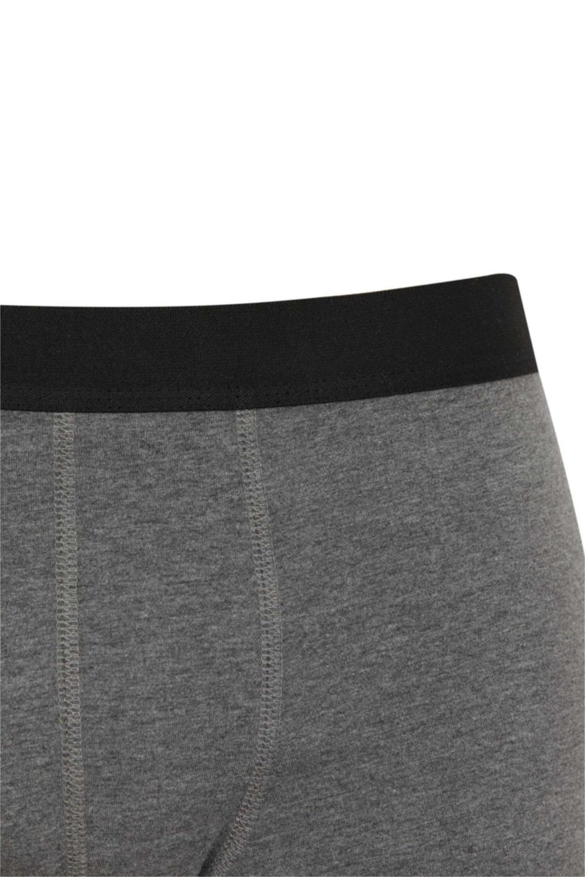 MAN Black Regular Fit 3 piece