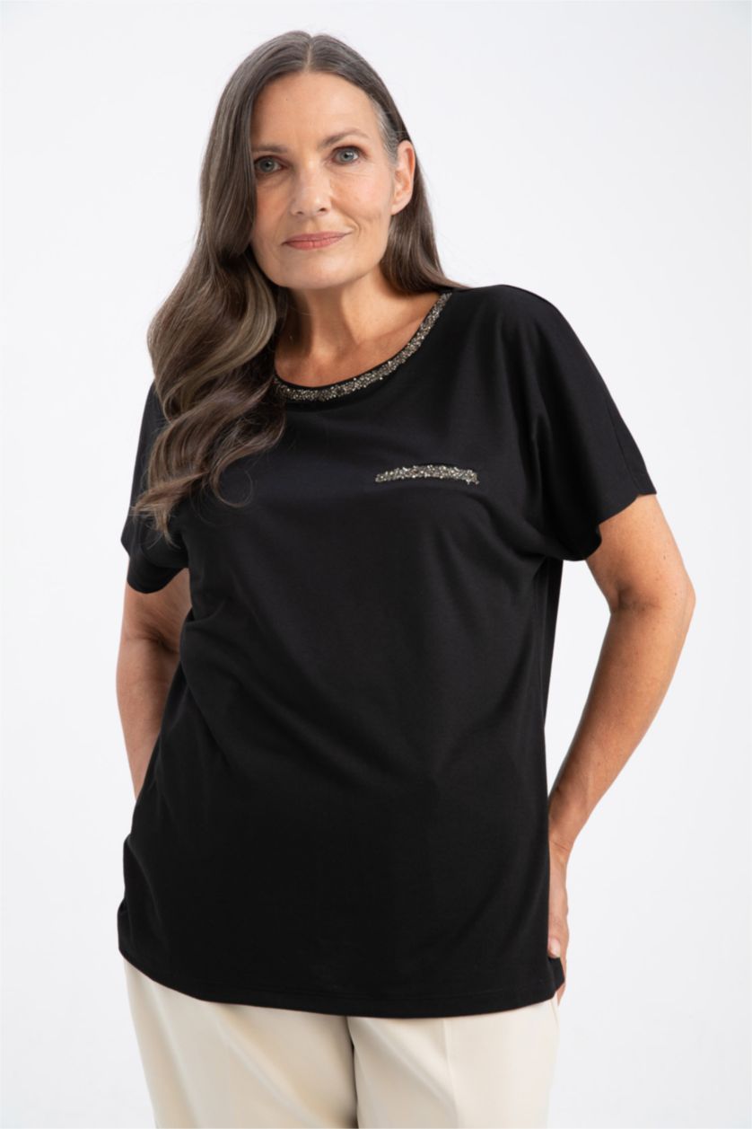 WOMAN Black Short Sleeve T-Shirt