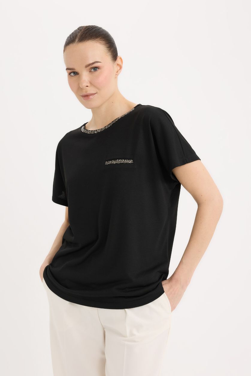WOMAN Black Crew Neck Printed Black Short Sleeve T-Shirt