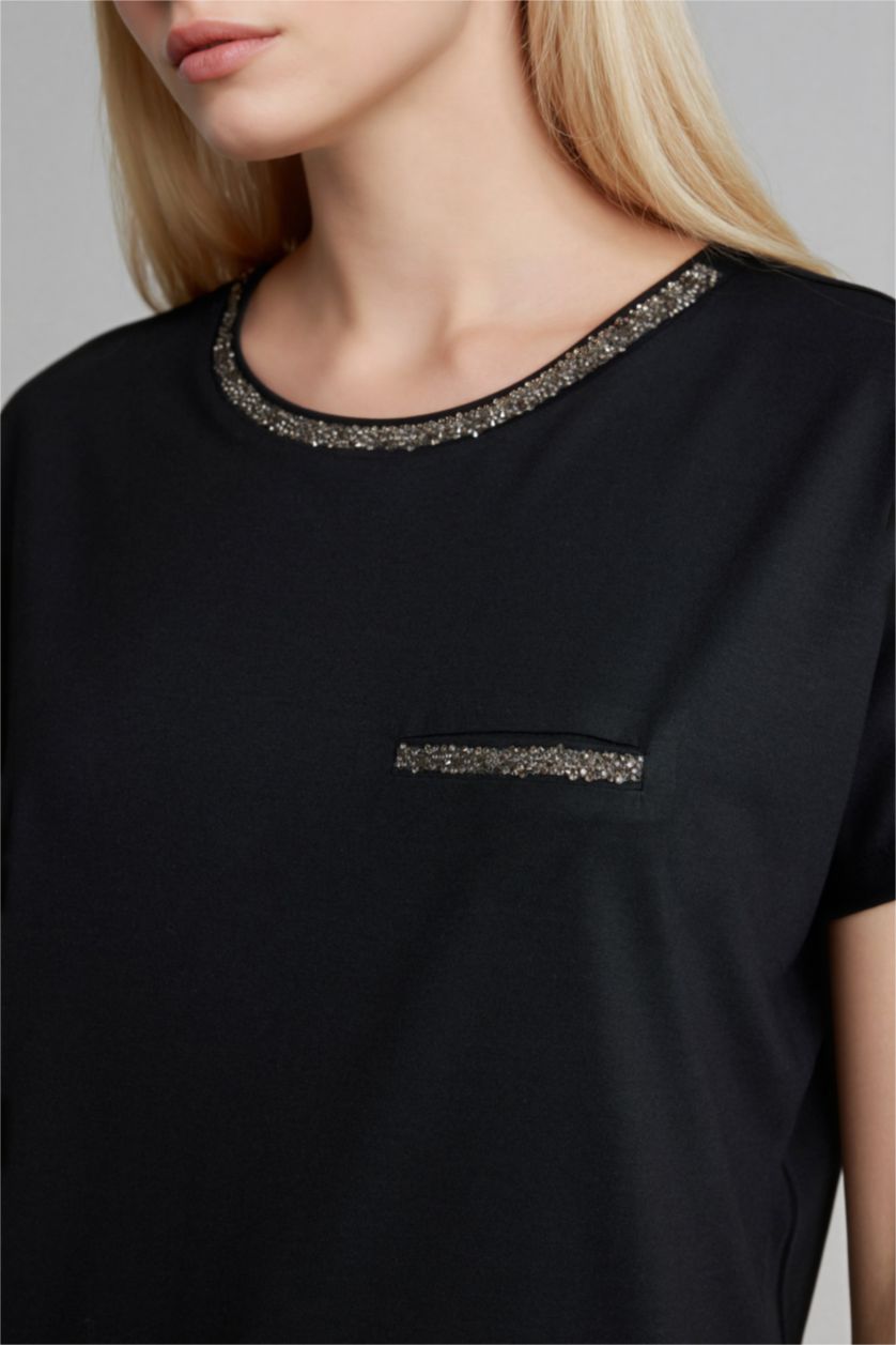 Kadın Siyah Bisiklet Yaka Kısa Kollu Tişört