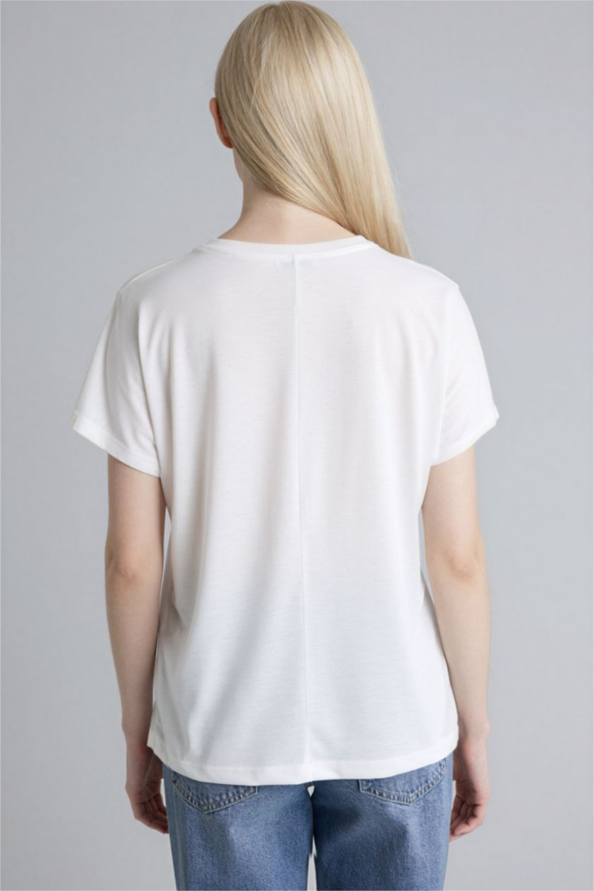 Kadın Ekru Bisiklet Yaka Kısa Kollu Tişört