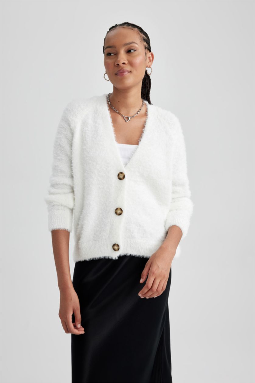 Kadın Ekru Oversıze V Yaka Triko Hırka