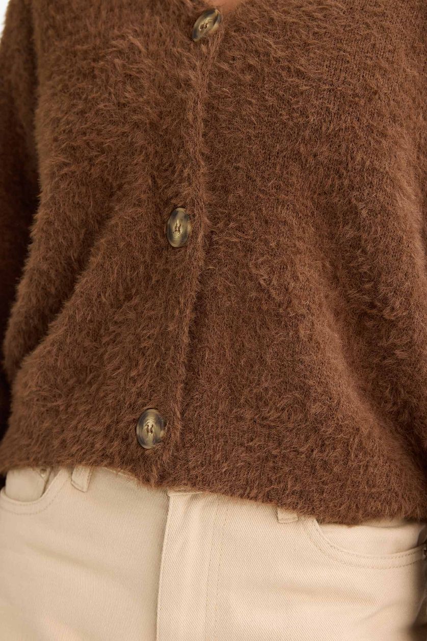 حريمي بني كارديجان تريكو اوفر سايز بياقة V