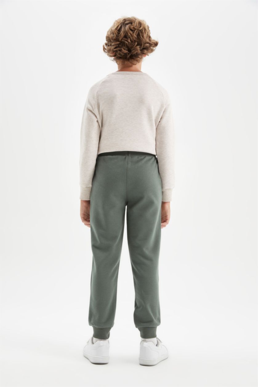 أولادي أخضر غامق بنطلون سويت بانتس للمدرسه اولادي قصة عادية