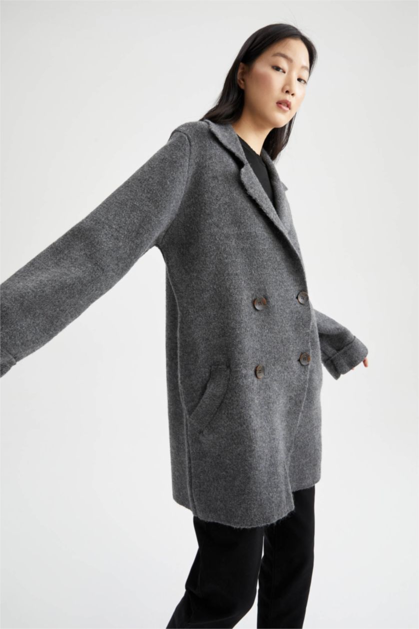 نساء أنثرا جاكيت اوفر سايز بياقة V