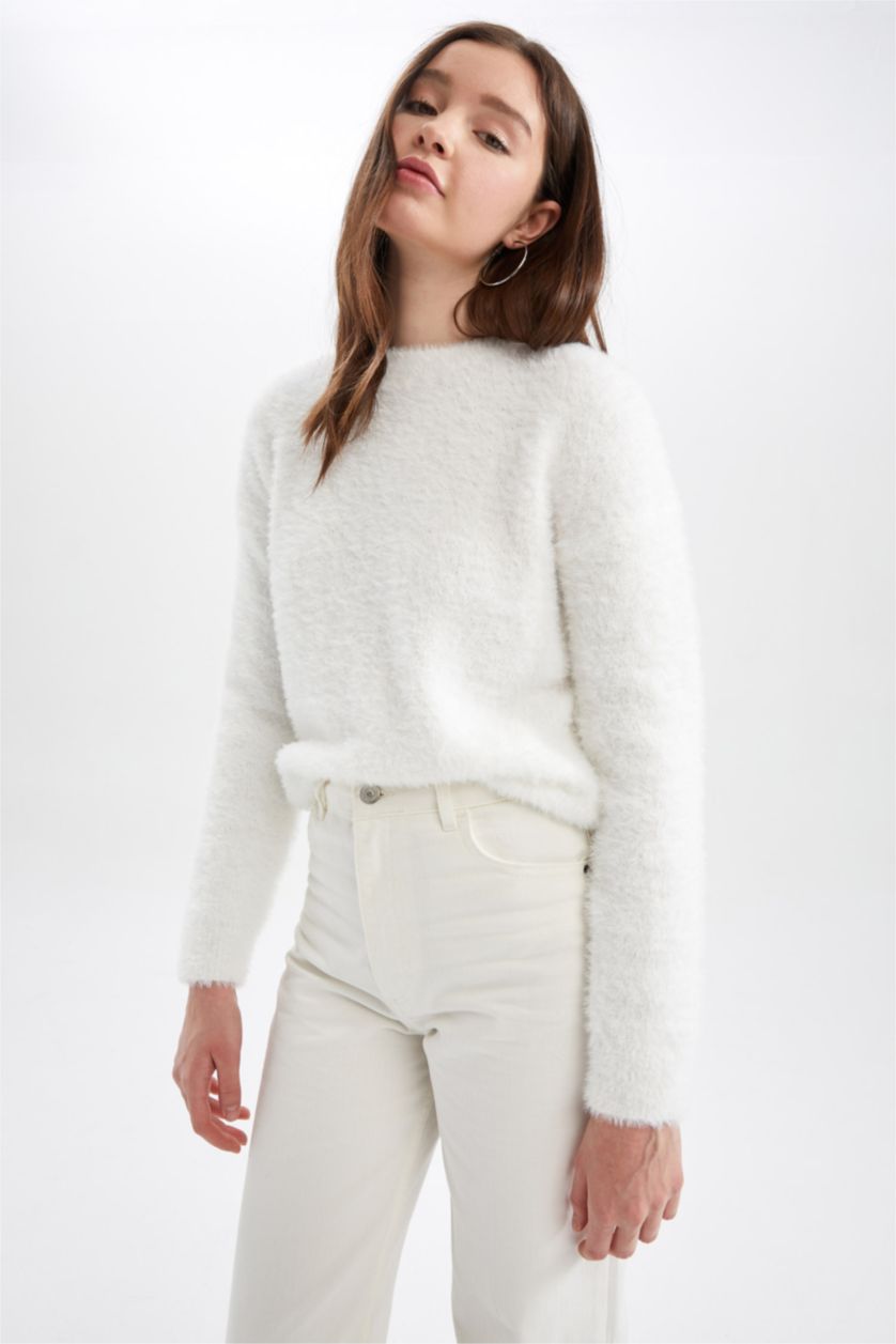 Kadın Ekru Regular Fıt Kazak