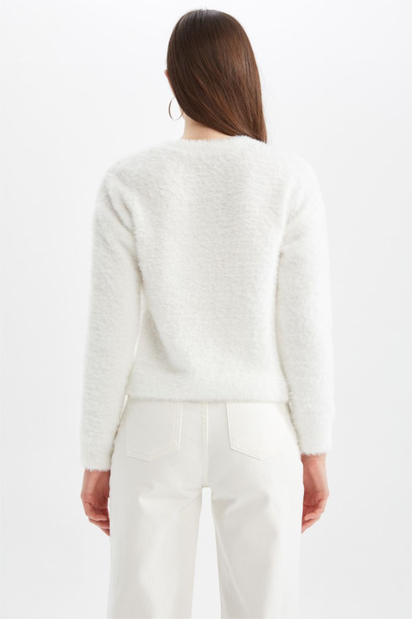 Kadın Ekru Regular Fıt Kazak