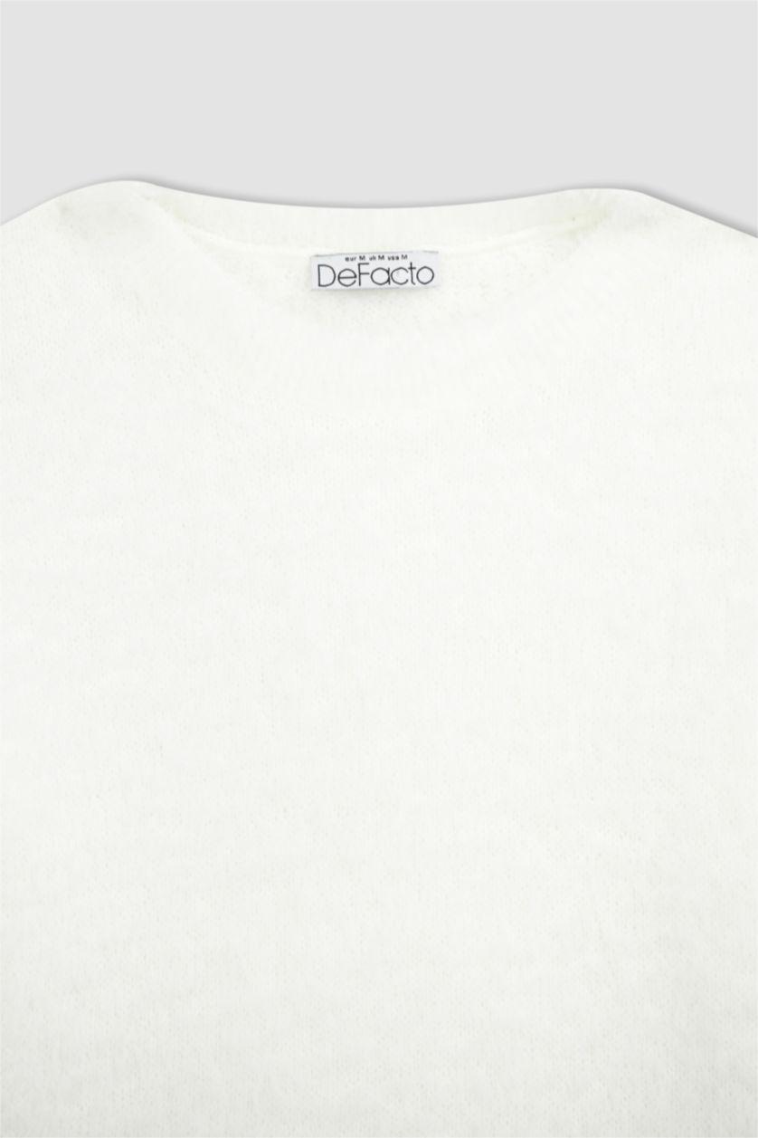 Kadın Ekru Regular Fıt Kazak