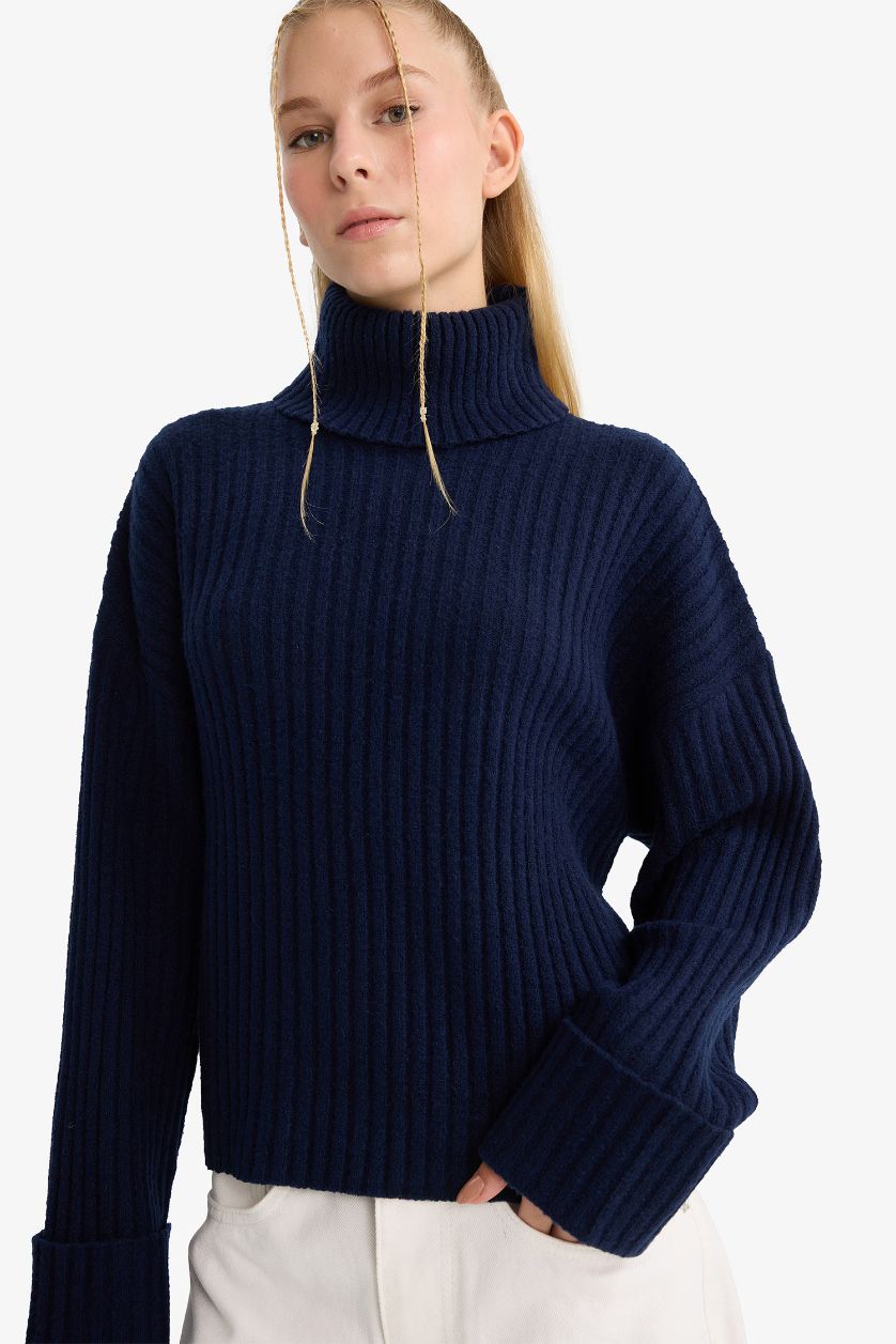 Woman NAVY Oversize Fit Turtleneck Pullover