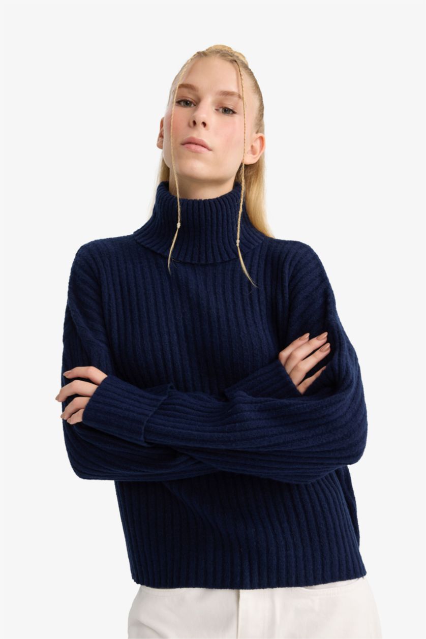 Woman NAVY Oversize Fit Turtleneck Pullover