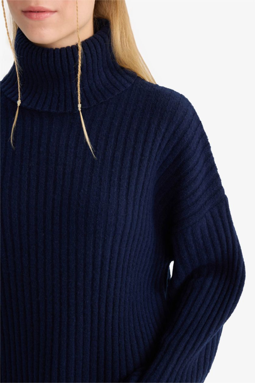 Woman NAVY Oversize Fit Turtleneck Pullover