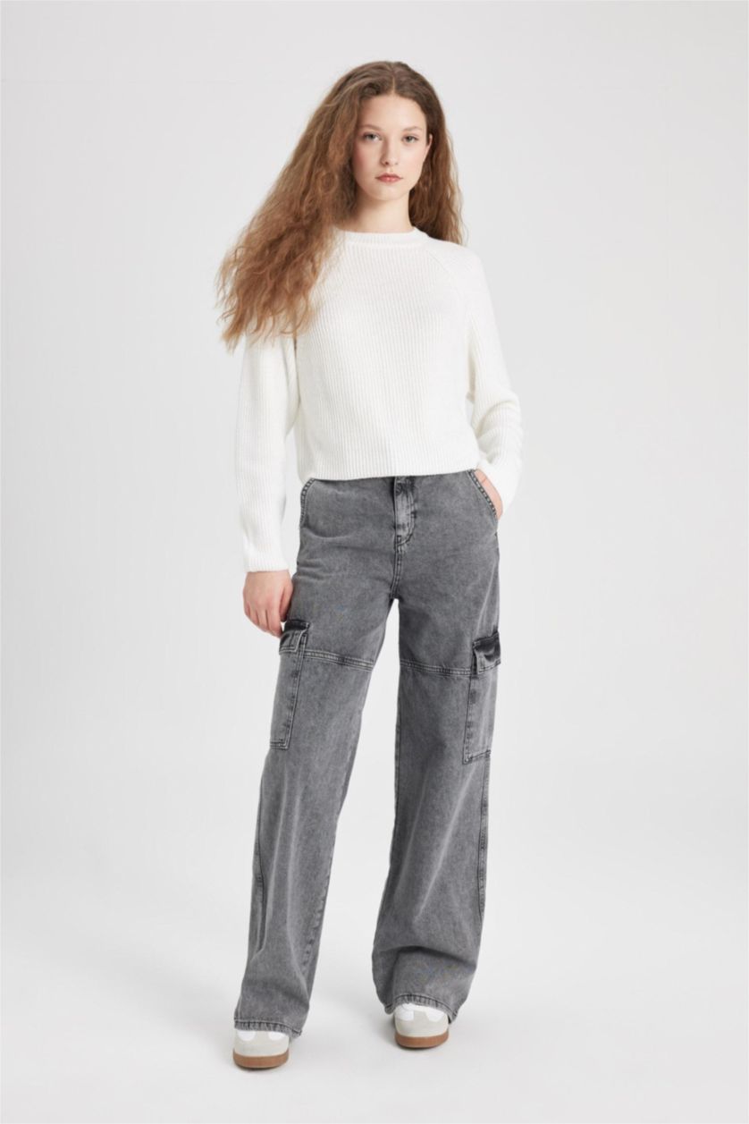 Kadın Ekru Regular Fit Bisiklet Yaka Basic Düz Triko Kazak