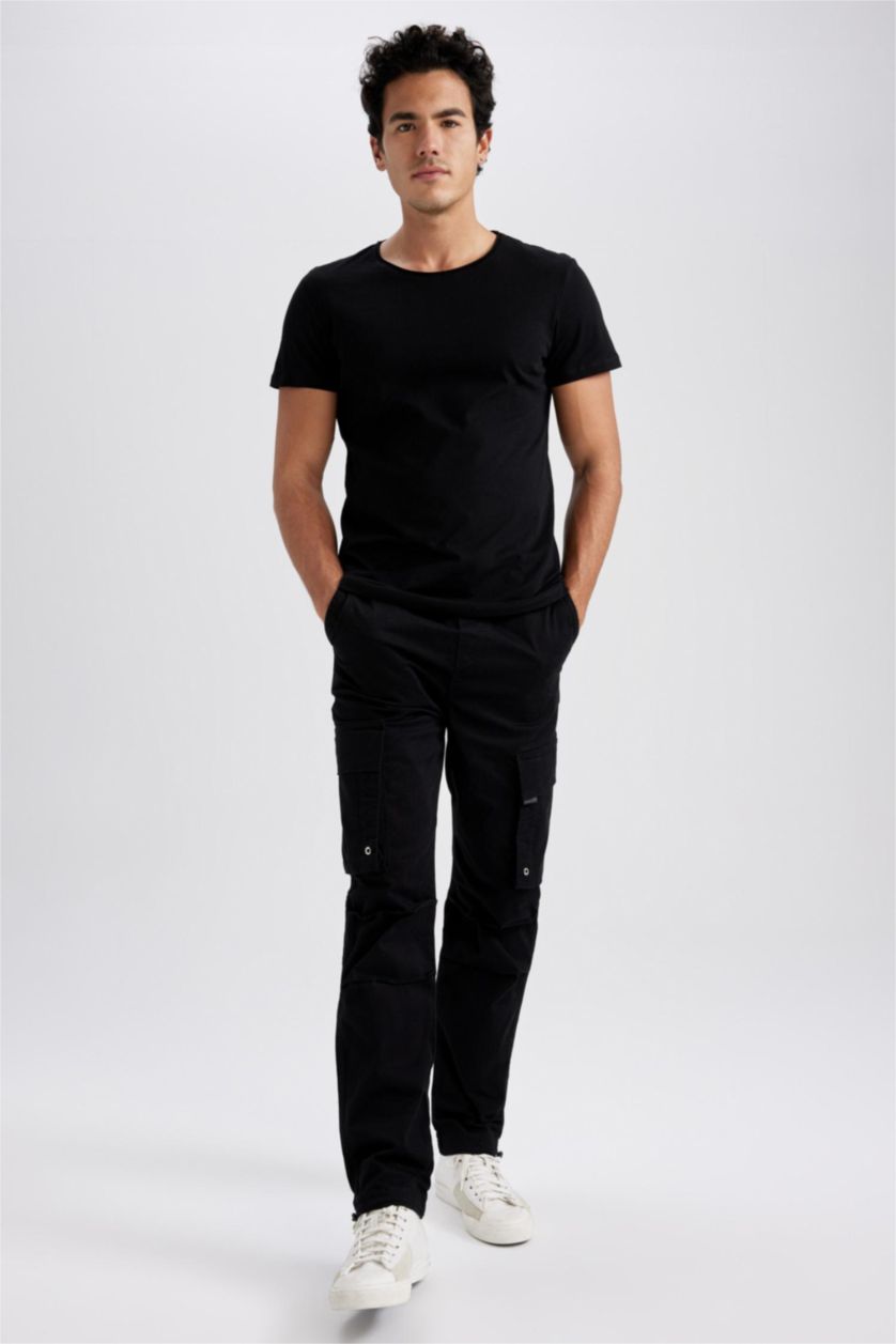 رجال أسود تي شيرت أساسي بقصة ضيقة بياقة مستديرة