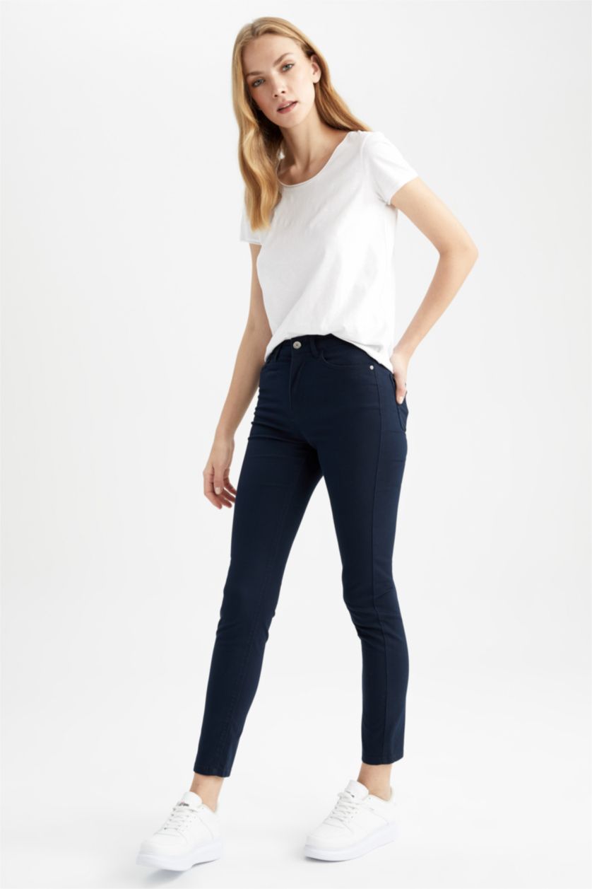 FEMME Indigo Foncé Pantalon slim en gabardine à cinq poches Rebeca