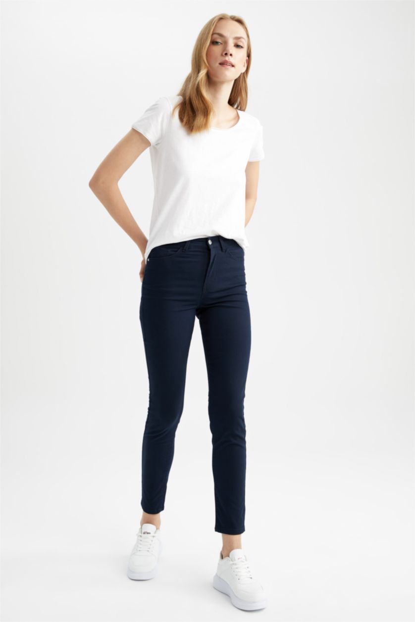 FEMME Indigo Foncé Pantalon slim en gabardine à cinq poches Rebeca