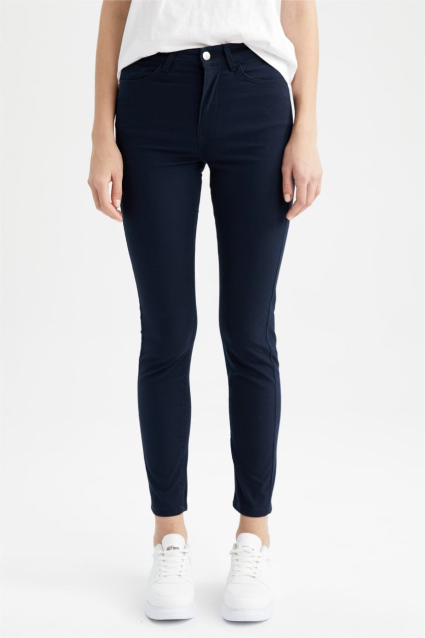 FEMME Indigo Foncé Pantalon slim en gabardine à cinq poches Rebeca