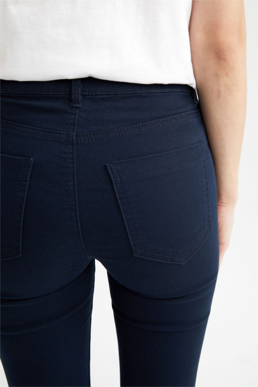 FEMME Indigo Foncé Pantalon slim en gabardine à cinq poches Rebeca