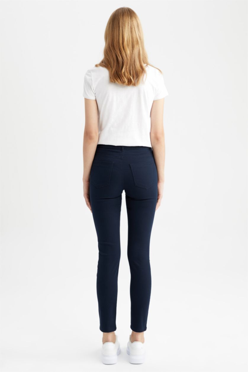 FEMME Indigo Foncé Pantalon slim en gabardine à cinq poches Rebeca