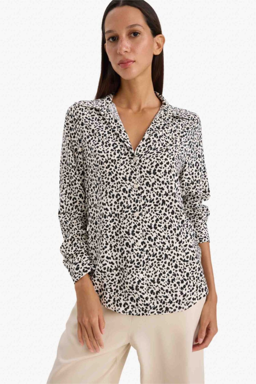 Әйелдерге экру қалыпты пішім басып шығарылған Ұзын жеңді көйлек