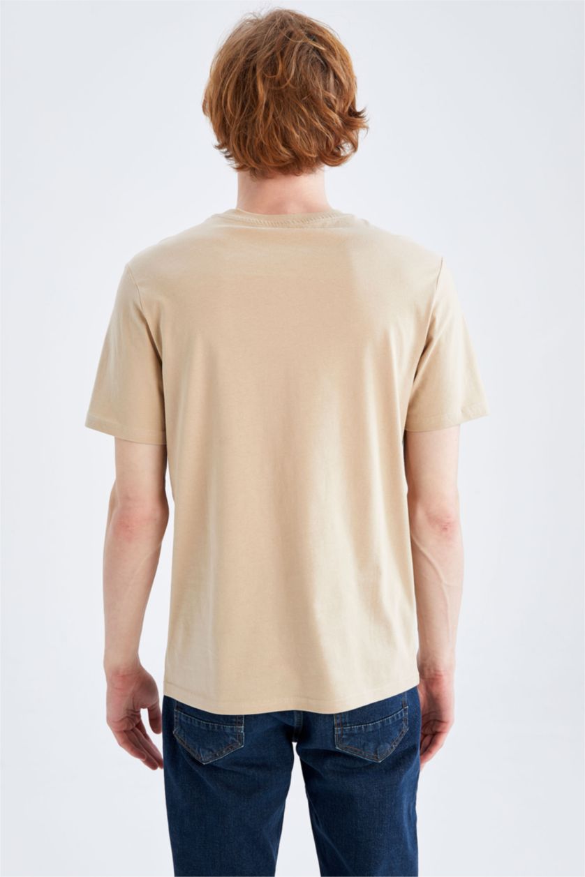 HOMME Beige T-shirt basique à manches courtes et col ras du cou coupe classique
