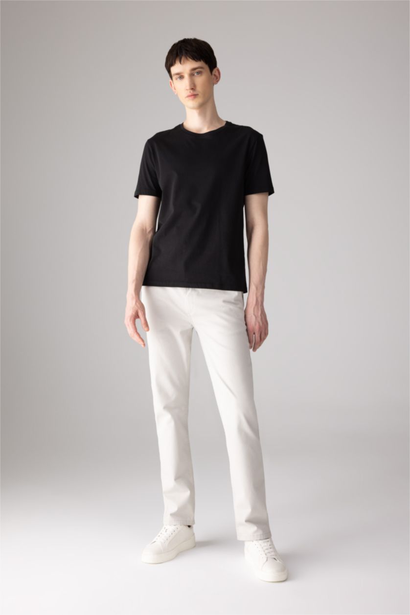 Man Black Regular Fit Crew Neck Basic Cotton T-Shirt