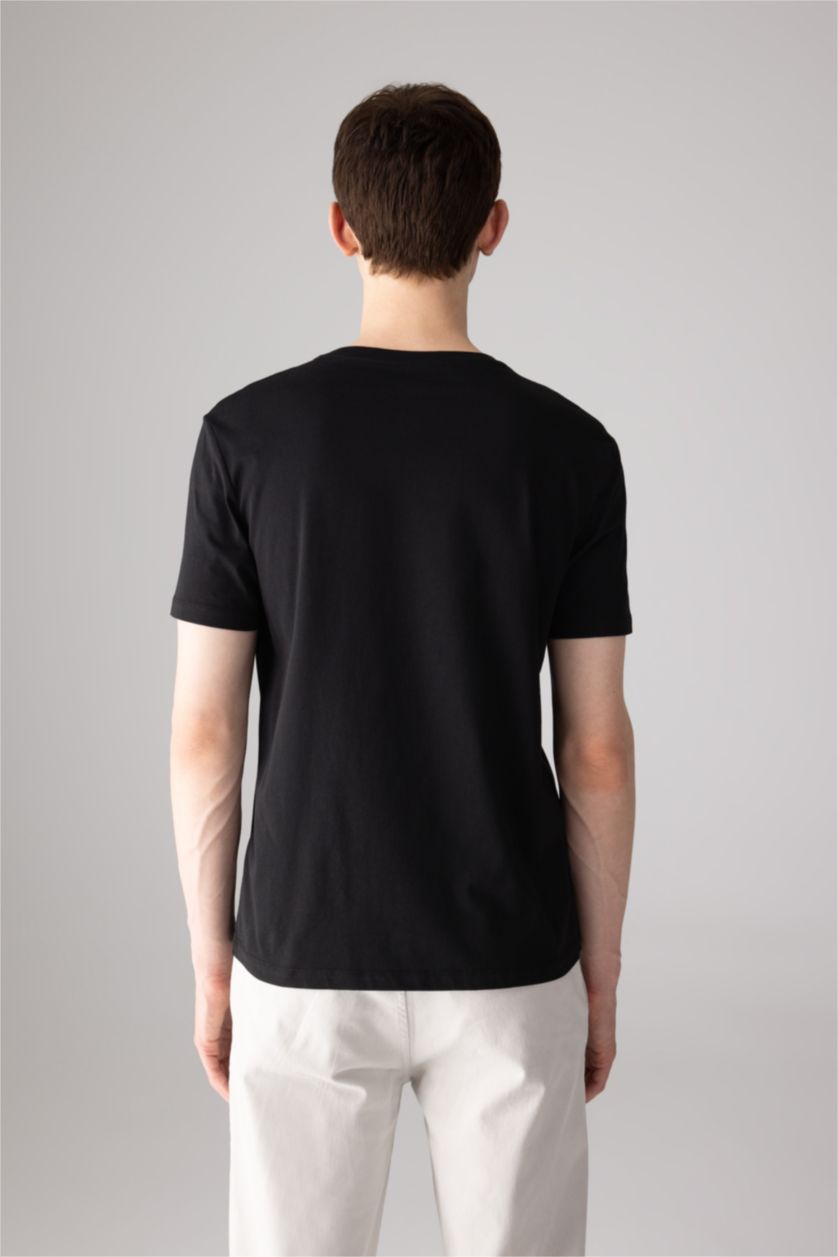 Man Black Regular Fit Crew Neck Basic Cotton T-Shirt