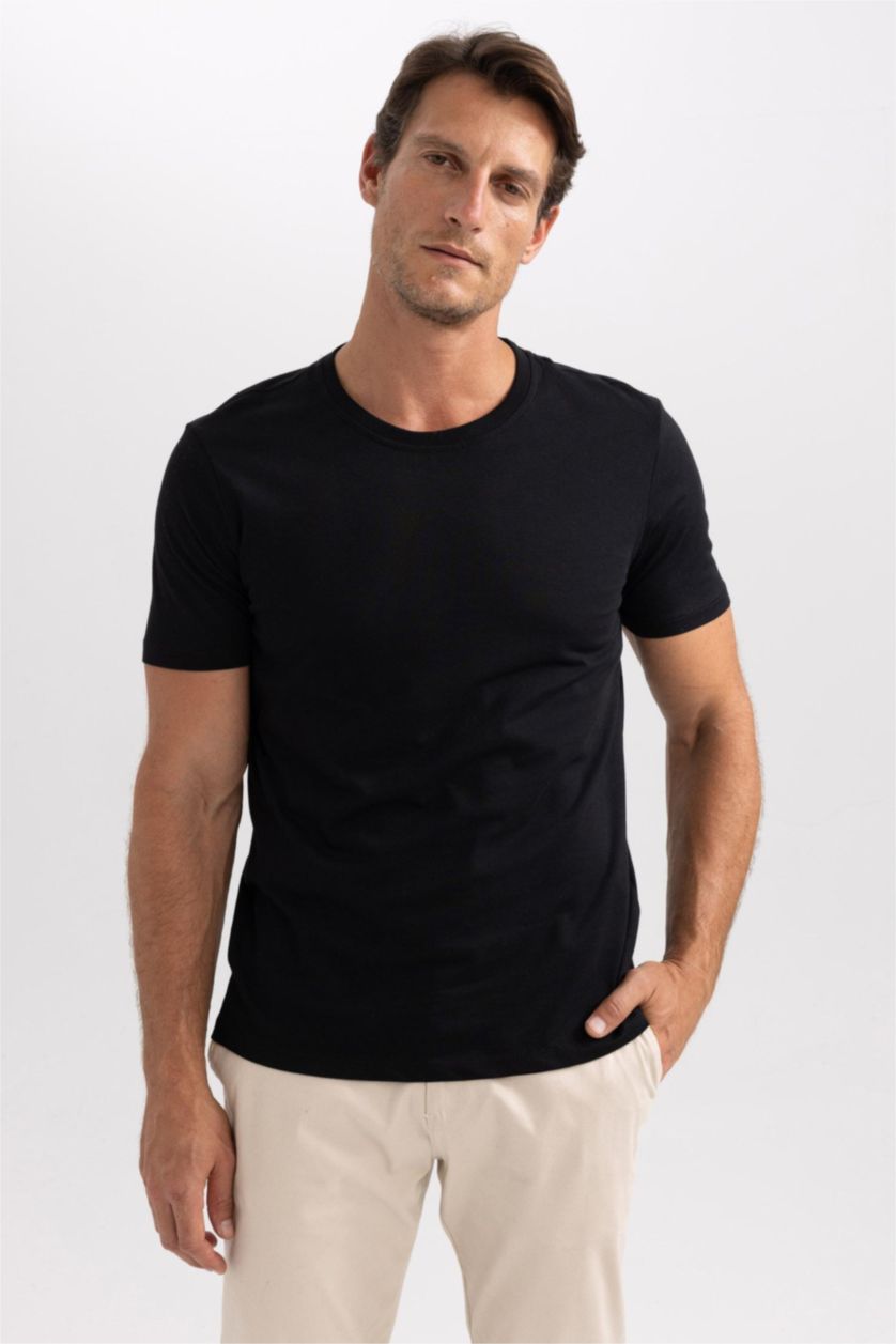 Man Black Regular Fit Crew Neck Basic Cotton T-Shirt