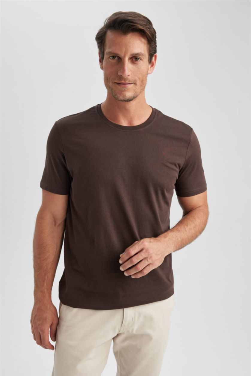 رجالي بني Regular Fit Short Sleeve T-Shirt