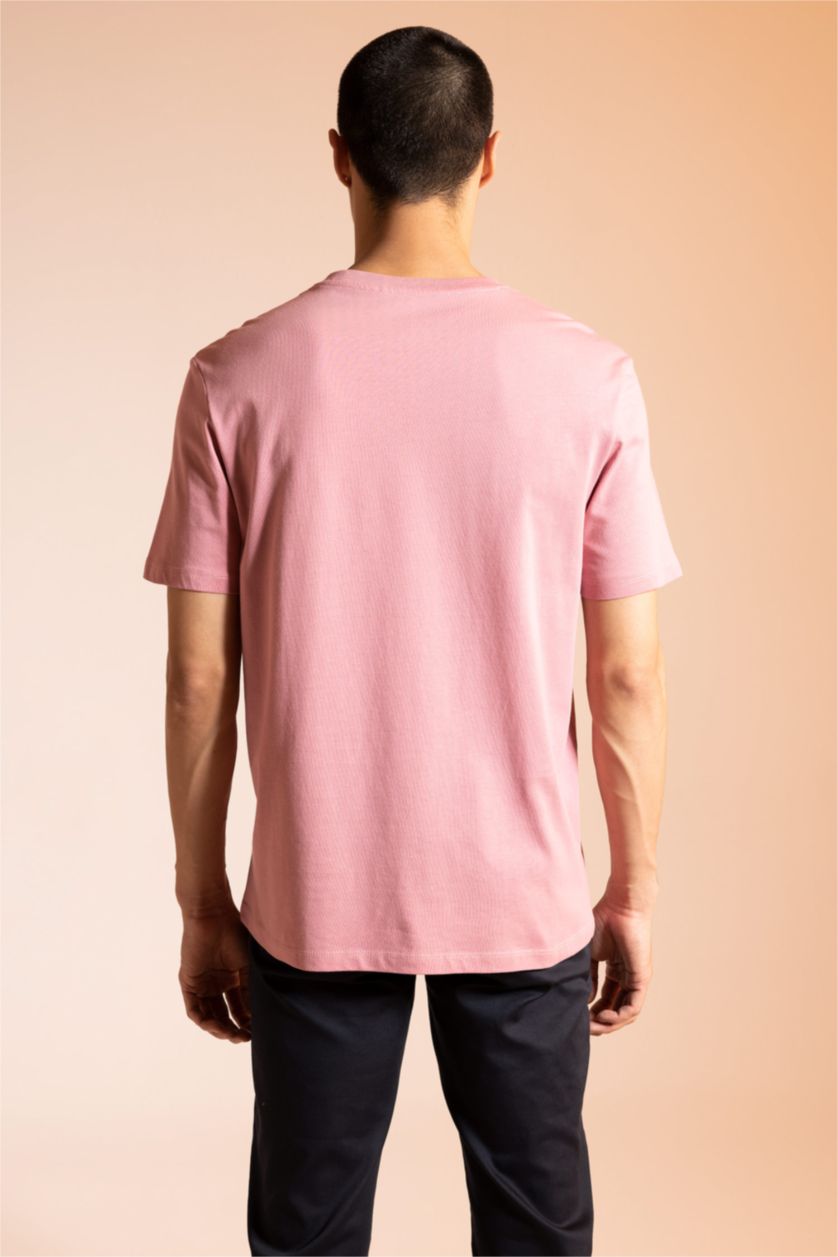 رجالي وردي غامق Regular Fit Short Sleeve T-Shirt