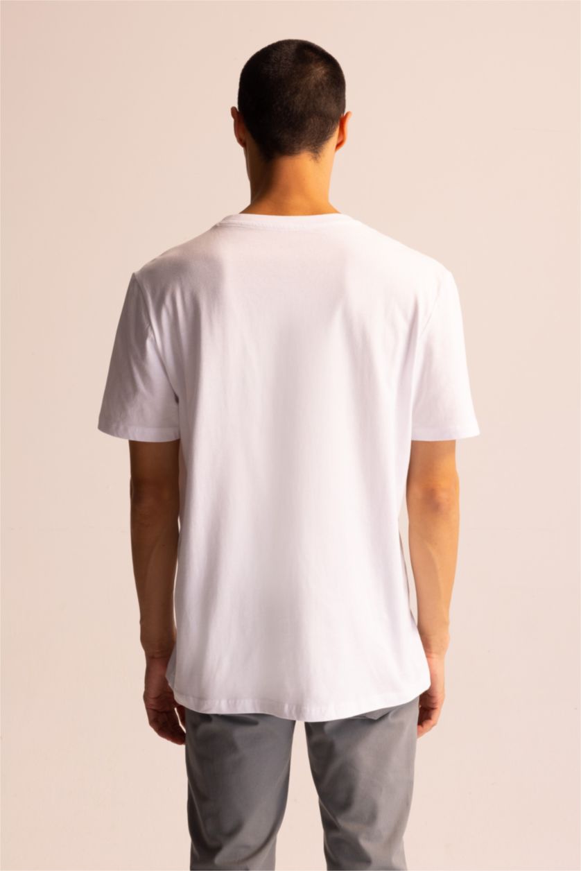 MAN White Regular Fit Short Sleeve T-Shirt