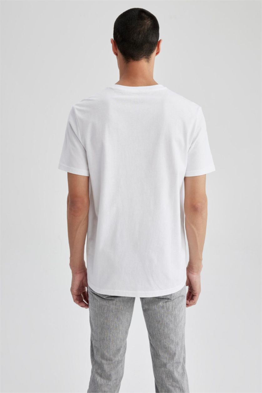 MAN White Regular Fit Short Sleeve T-Shirt