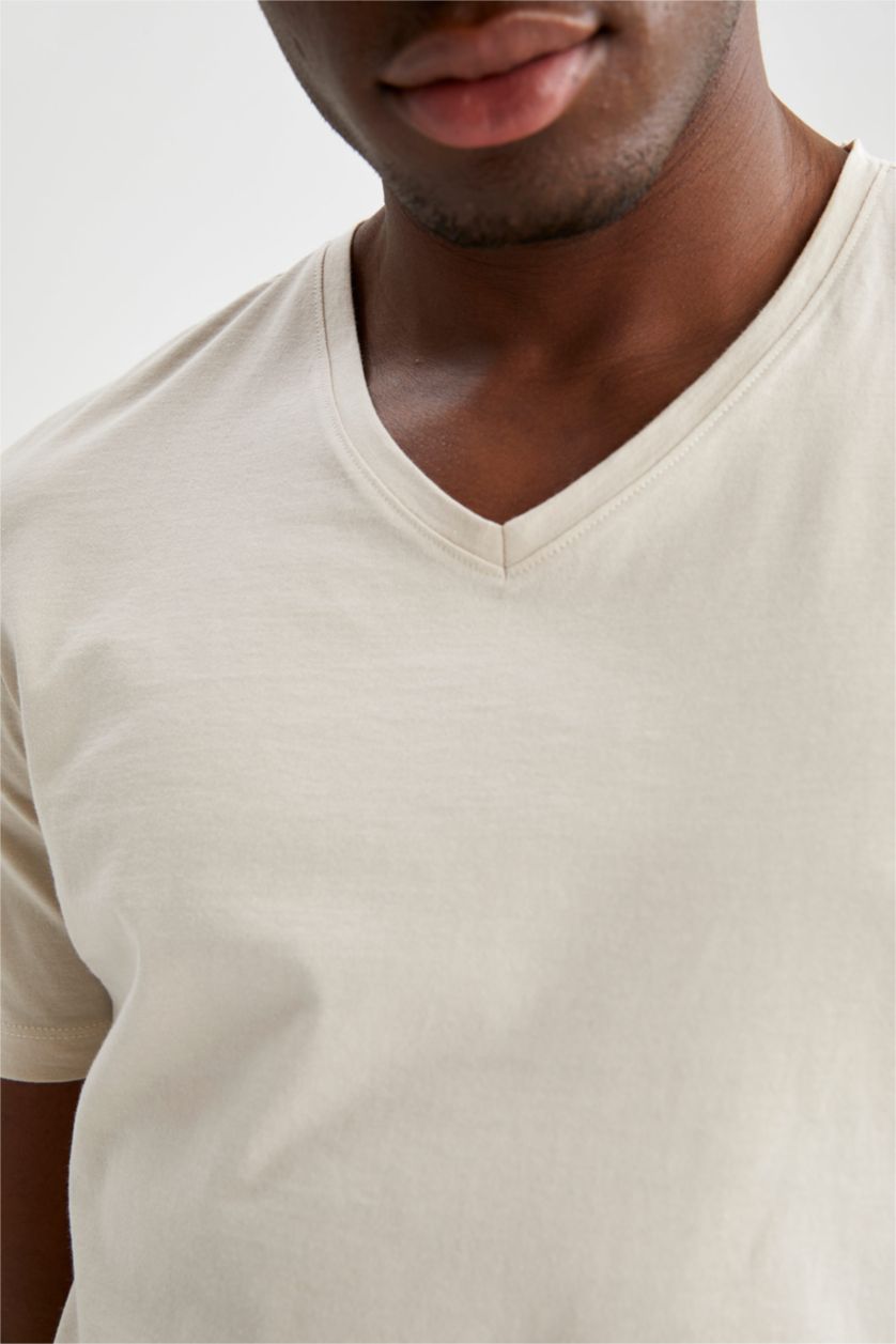 Man Stone Slim Fit V Neck Short Sleeve T-Shirt