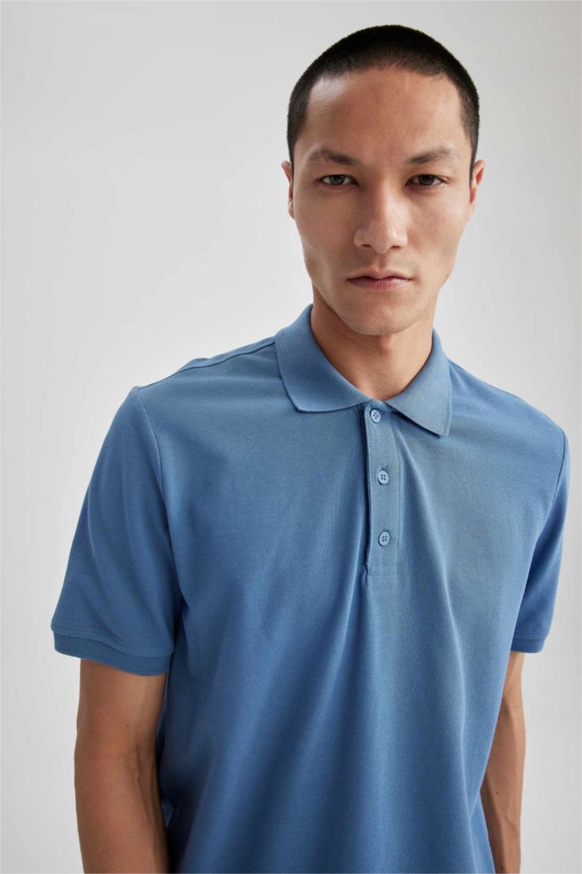 رجال نيلي فاتح تي شيرت بولو بقصة عادية