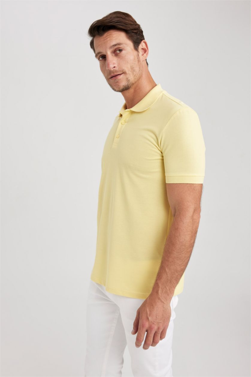 رجال أصفر تي شيرت بولو قصة عادية