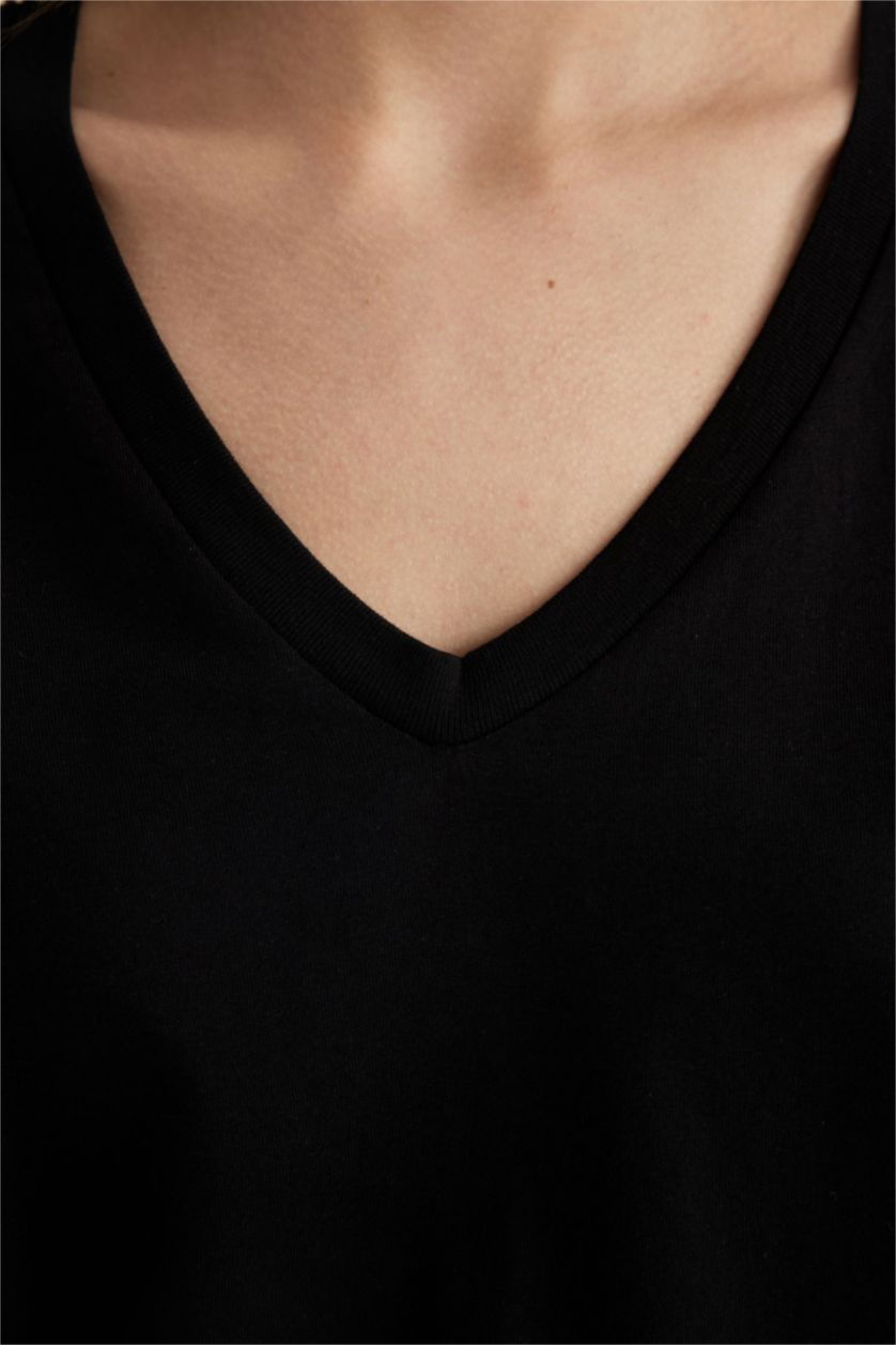 حريمي أسود تي شيرت بيزك قطن قصة عادية وياقة V