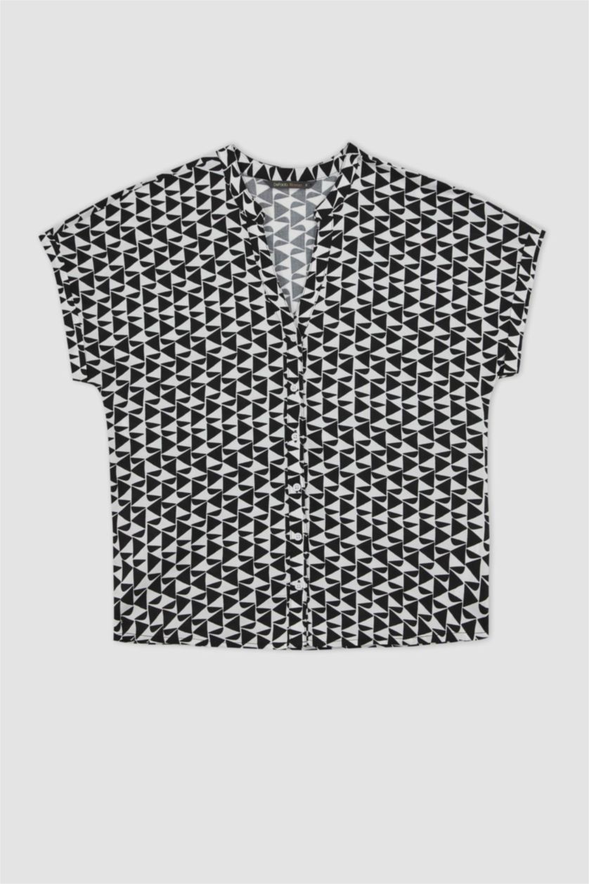 FEMME Noir Chemise à manches courtes et col rond coupe classique