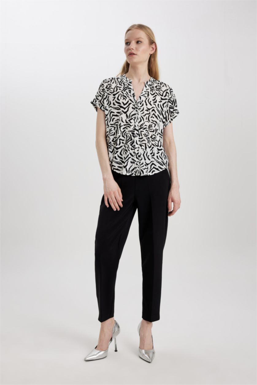 FEMME Blanc Regular Fit Short Sleeve Shirt