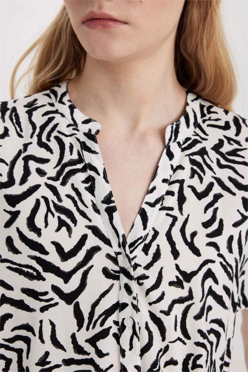 FEMME Blanc Regular Fit Short Sleeve Shirt